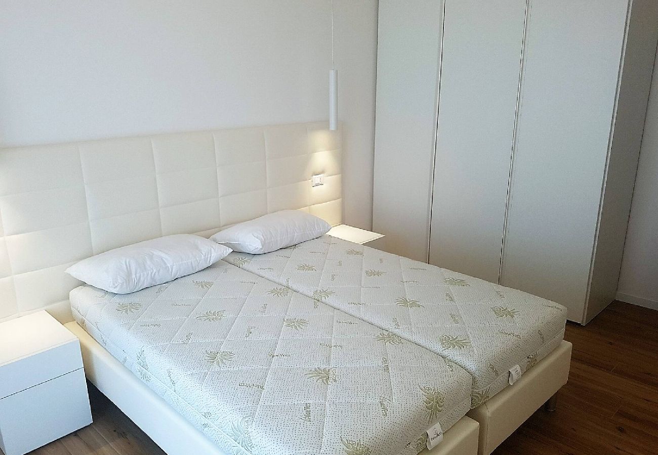 Appartamento a Jesolo - West Village Appartamento - NUOVO con piscina 