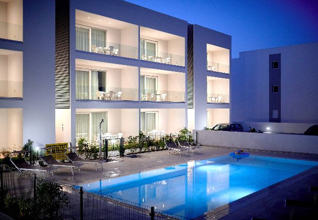 Ferienwohnung in Jesolo - West Village Appartamento - NUOVO con piscina 