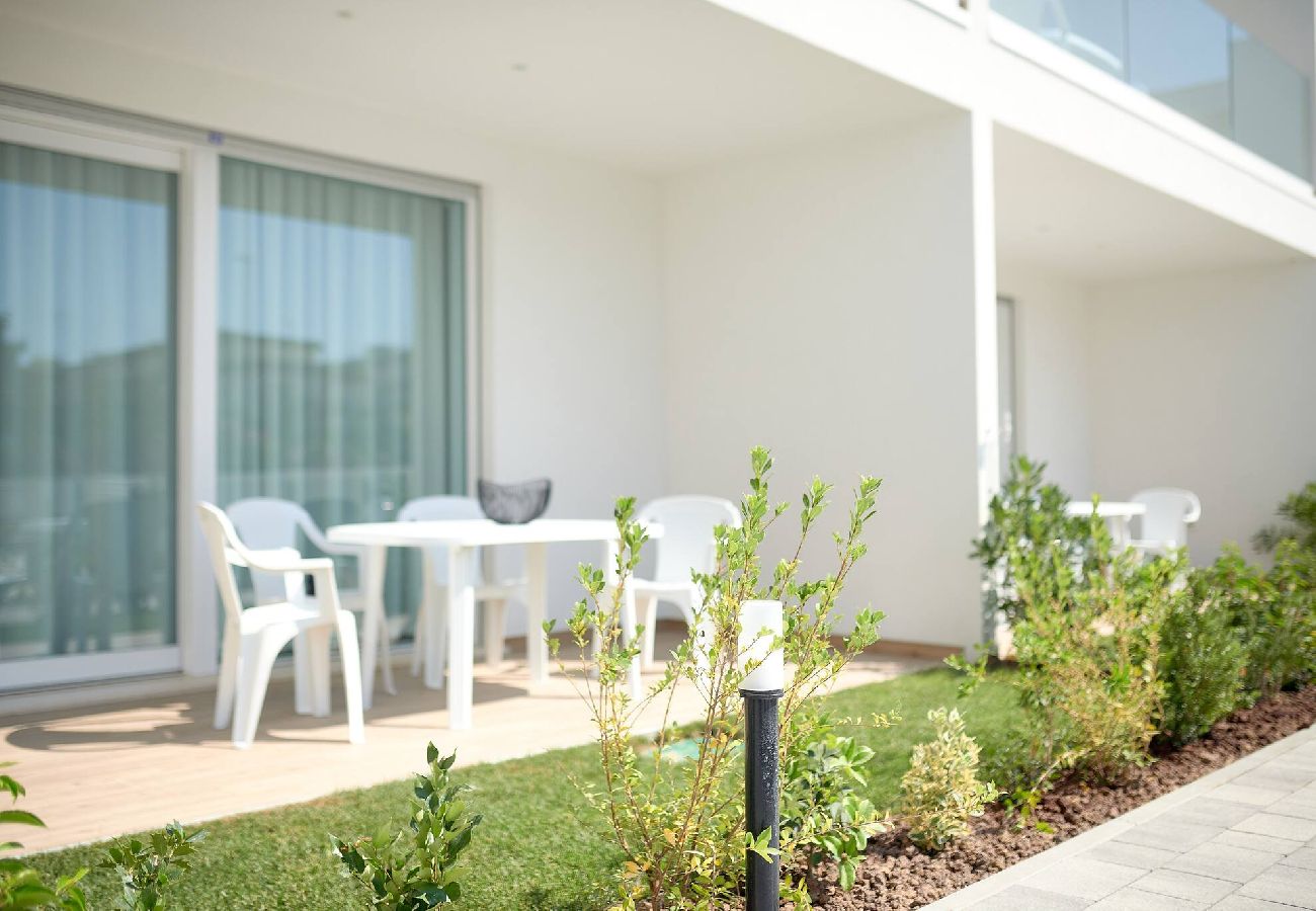 Ferienwohnung in Jesolo - West Village Appartamento - NUOVO con piscina 
