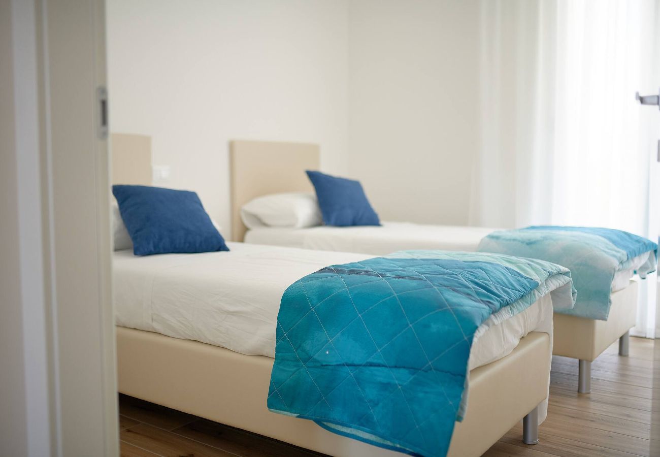 Ferienwohnung in Jesolo - West Village Appartamento - NUOVO con piscina 