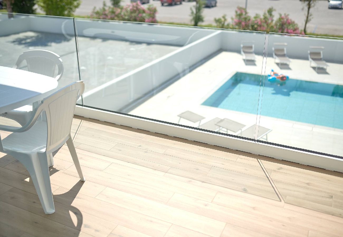 Ferienwohnung in Jesolo - West Village Appartamento - NUOVO con piscina 