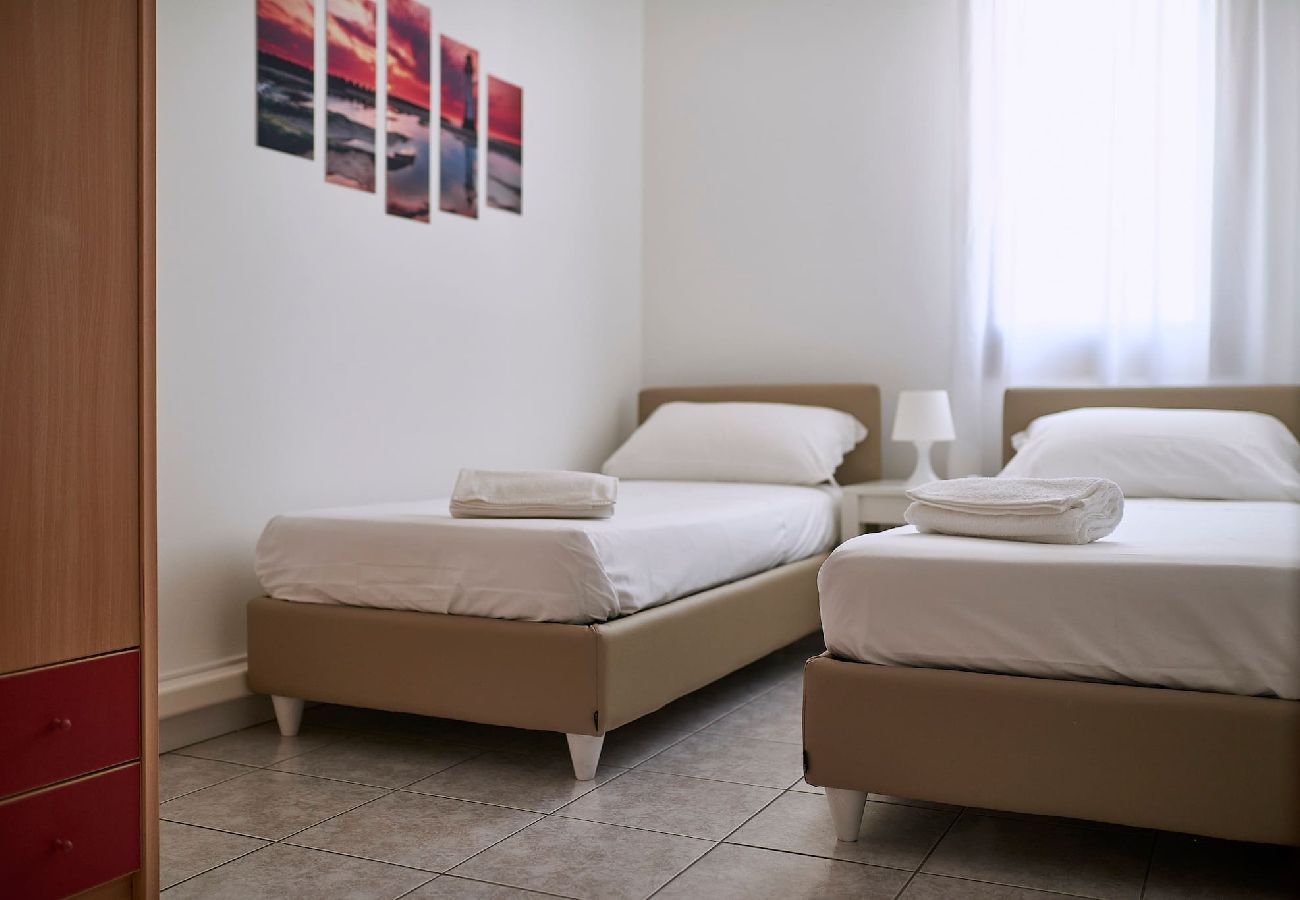 Ferienwohnung in Cavallino-Treporti - Appartamento Smeraldo a 100m dal mare 