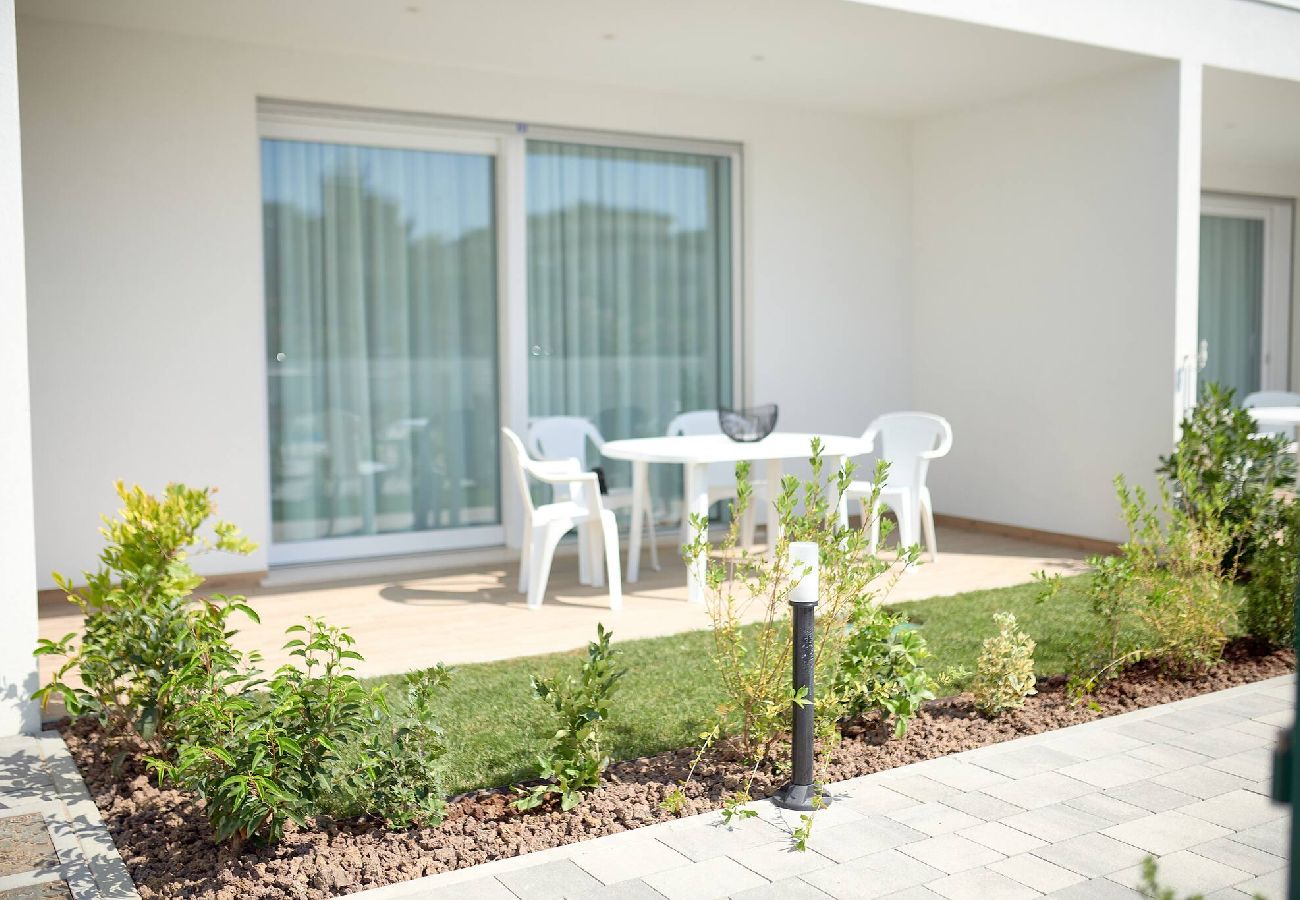 Apartment in Jesolo - West Village Appartamento - NUOVO con piscina 