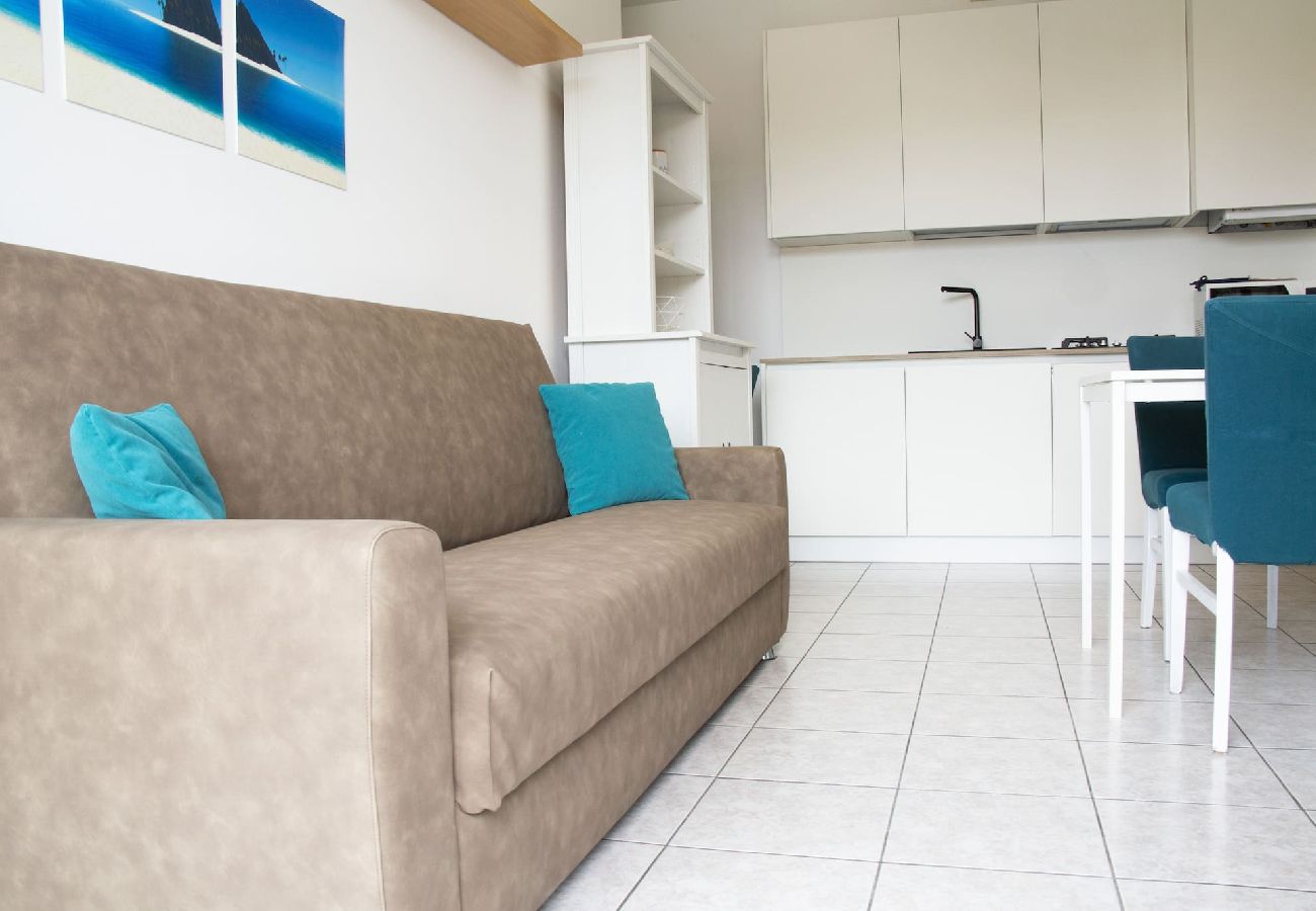 Apartment in Cavallino-Treporti - Appartamento Smeraldo a 100m dal mare 