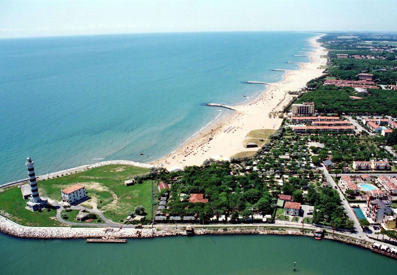 Apartment in Cavallino-Treporti - Grazioso appartamento Cobalto a 100m dal mare 