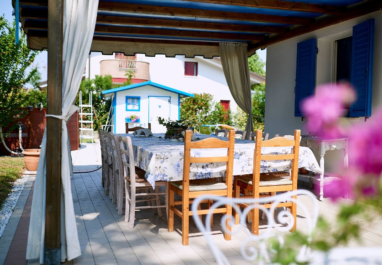 House in Jesolo - Cà Del Mar - Villa con giardino e piscina 